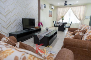 K Home - Cozy 3-Storey Landed 5R4B-16 Pax- 5mins City Centre & IMAGOMALL